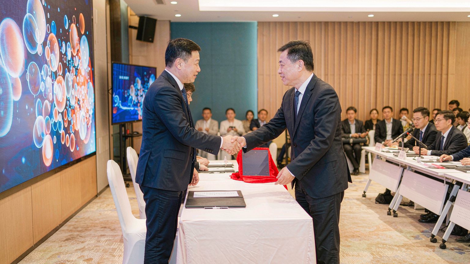 华为云生态合作签约